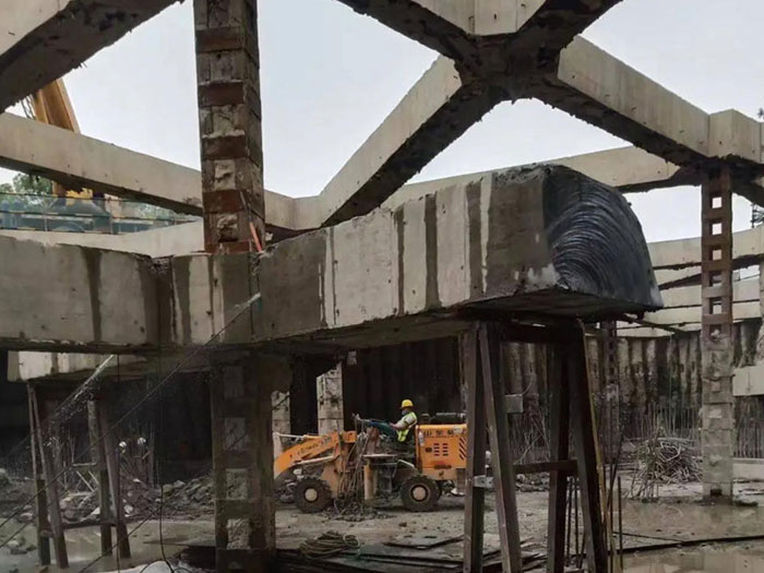 支撑梁拆除